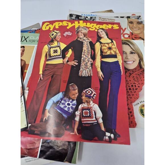 VINTAGE KNITTING CROCHET PAMPHLETS INSTRUCTIONS PATTERNS DESIGN BOOK LOT 70S 80S - Picture 5 of 14